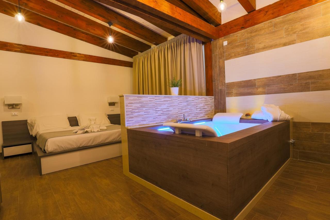 Il Semaforo Sila Hotel Таверна Экстерьер фото